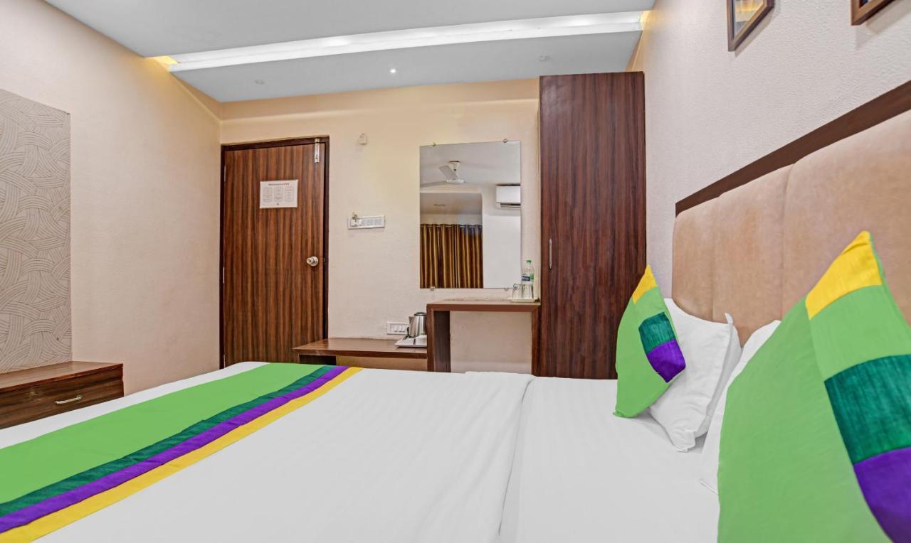 Treebo Trend Royal Galaxy Park Hotel Indore Eksteriør billede